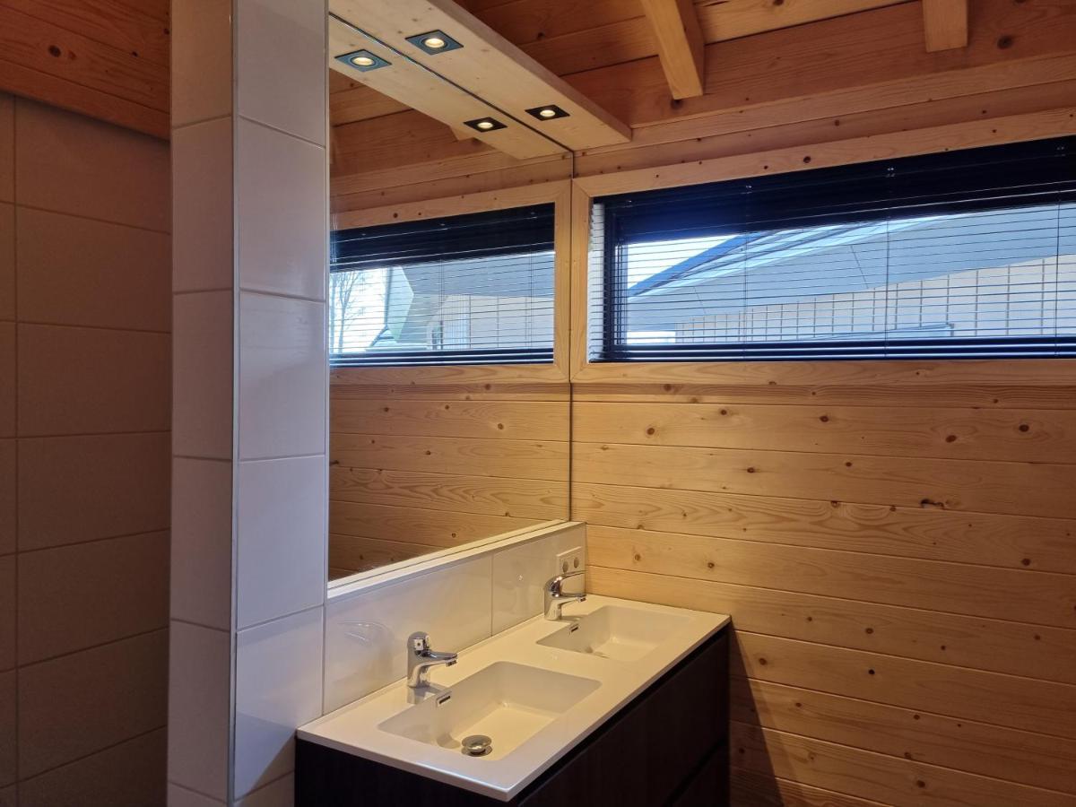 Chalet Met Sauna En Airconditioning Sint Annaland Luaran gambar