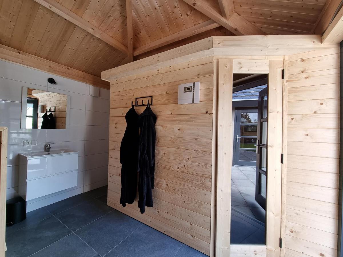 Chalet Met Sauna En Airconditioning Sint Annaland Luaran gambar
